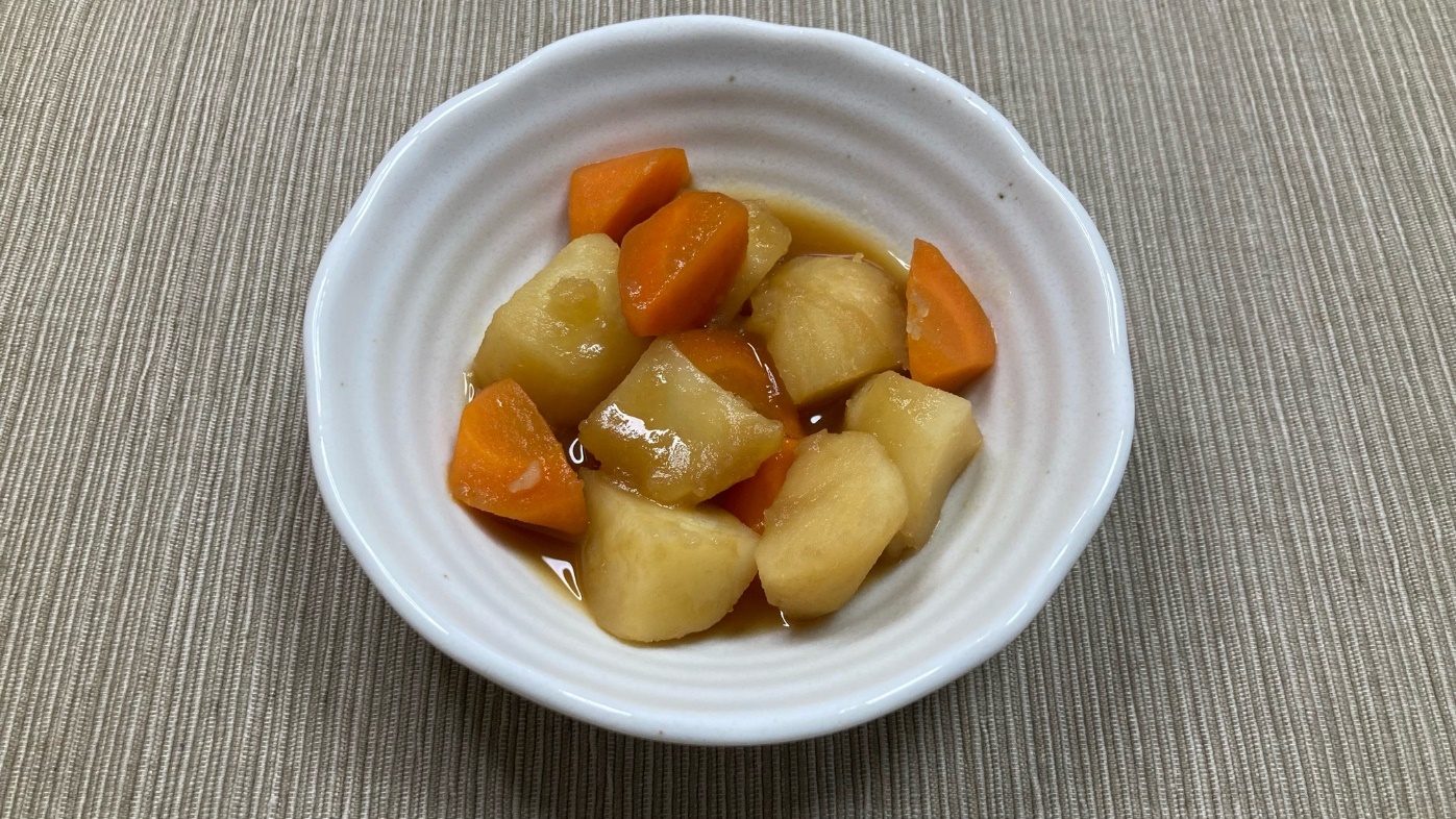 じゃがいもとにんじんの煮物はめんつゆだけで味が決まる Hashiyasume